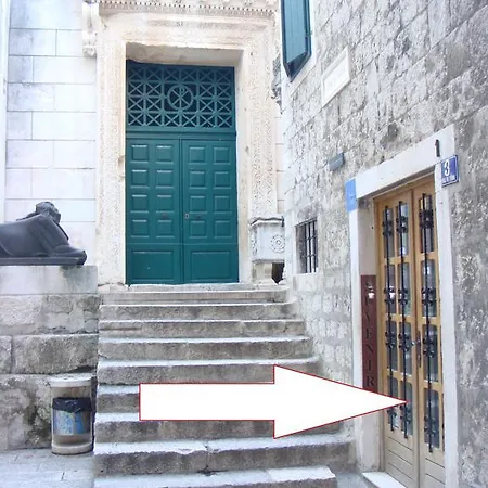 Base Guest house 3*