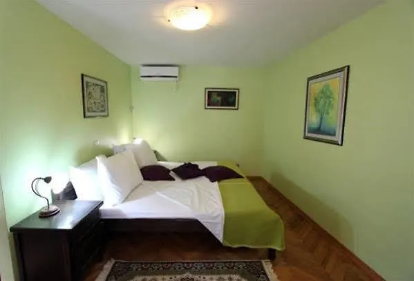 Base بيت ضيافة